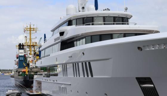 Inova op superjacht Top Five II